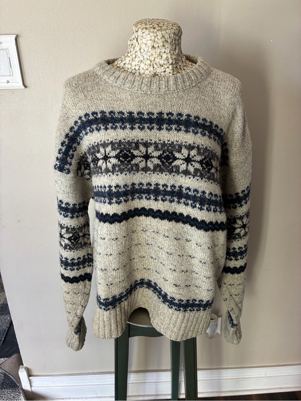Vintage 90s Eddie Bauer Cream and Navy Nordic Style  Crewneck Sweater
